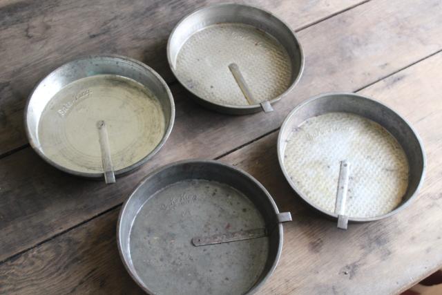 photo of vintage Bake King bakeware, round cake baking pans w/ release sliders #3