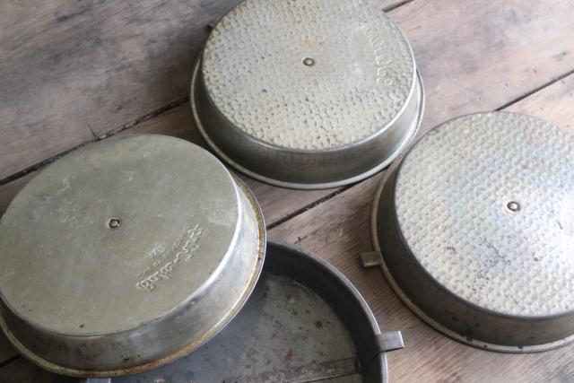 photo of vintage Bake King bakeware, round cake baking pans w/ release sliders #6