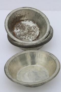 catalog photo of vintage Bake-King mini pie pans set of 6 individual pie dishes for baking small tarts