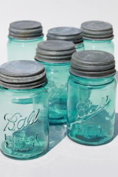 catalog photo of vintage Ball Perfect Mason aqua blue glass pint jars w/ old zinc metal lids