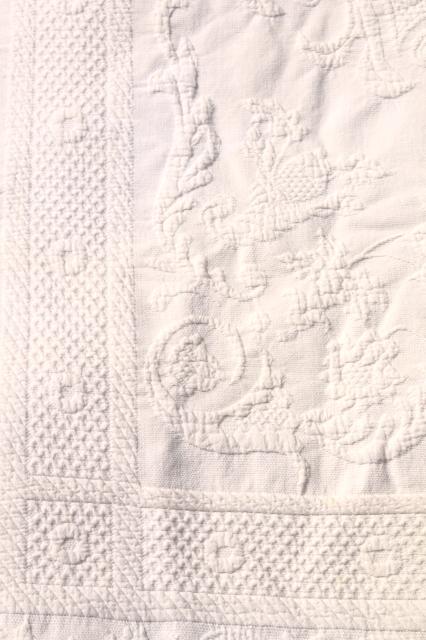 photo of vintage Bates bedspread, full double Queen Elizabeth heavy ivory cotton w/ fringe #8