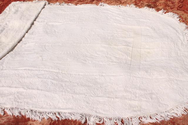 photo of vintage Bates bedspread, full double Queen Elizabeth heavy ivory cotton w/ fringe #9