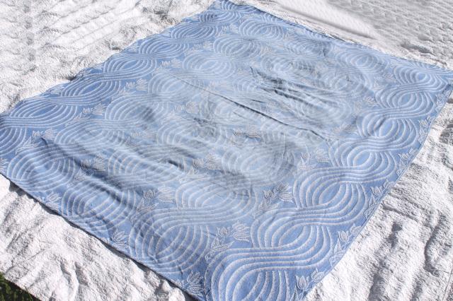 photo of vintage Bates bedspread, woven cotton bed  cover w/ dutch tulips, blue & white #5