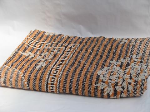 photo of vintage Bates cotton bedspead, deco colors, ivory, orange, black #1