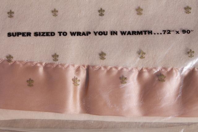 photo of vintage Beacon blanket in original package, rayon bed blanket soft beige color #2