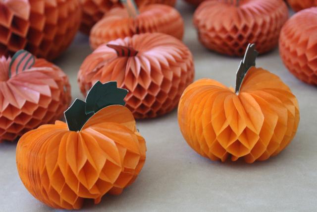 photo of vintage Beistledie cut honeycomb paper decorations, pumpkins for autumn Halloween #8