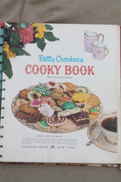 photo of vintage Betty Crocker cookbooks, Cooky book cookies, New Good & Easy recipes 1960s #2