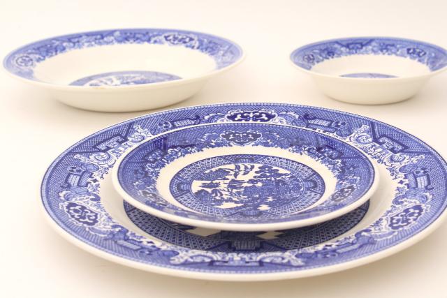 photo of vintage Blue Willow china, estate set dinnerware service for 8, dinner plates & soup bowls #5