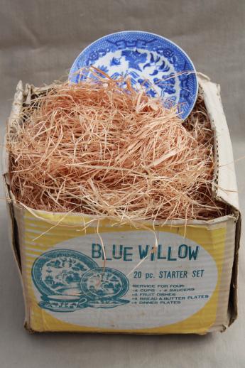 photo of vintage Blue Willow china made in Japan porcelain dishes in original box #1