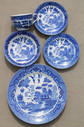 photo of vintage Blue Willow china made in Japan porcelain dishes in original box #4
