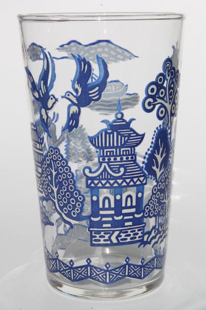 photo of vintage Blue Willow pattern glass drinking glasses, go-along tumblers for china dinnerware #5