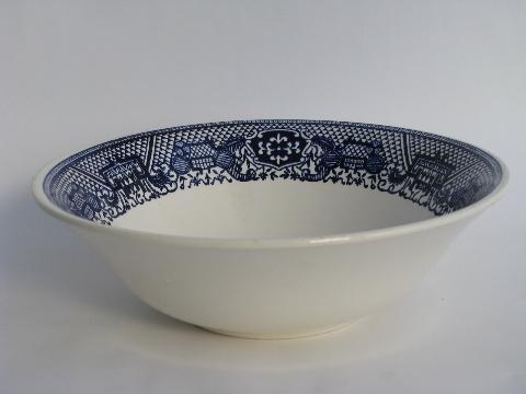 photo of vintage Blue Willow pattern round vegetable serving bowl #2