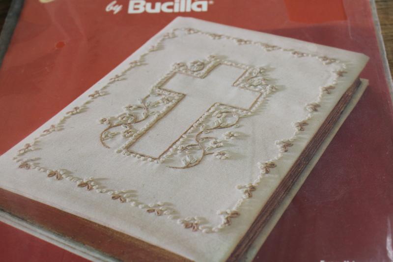 photo of vintage Bucilla needlework kit, candlewick embroidery, Bible cover to make, hand stitching #3
