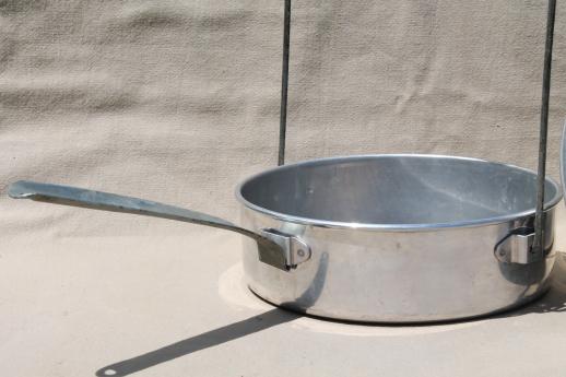 photo of vintage Buckeye aluminum picnic pack tiffin stacking camp set pans, camping cookware #4