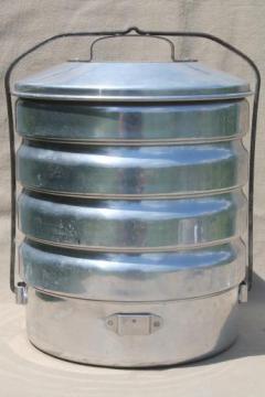 catalog photo of vintage Buckeye aluminum picnic pack tiffin stacking camp set pans, camping cookware