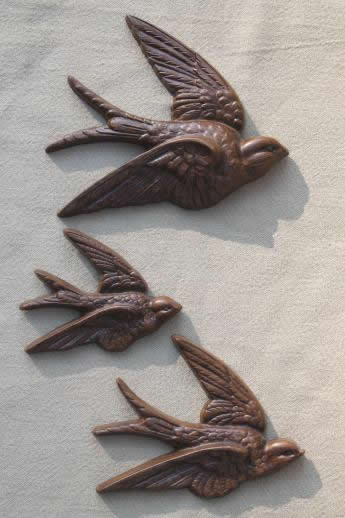 photo of vintage Burwood plastic plaques, rustic wood look birds wall art flying swallows #1