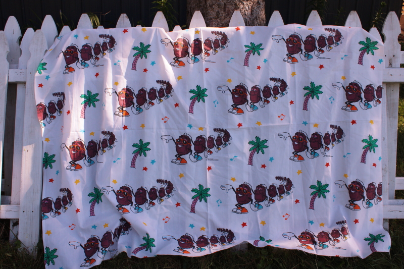 photo of vintage California Raisins print poly cotton bed sheet fabric remnant unused material #1