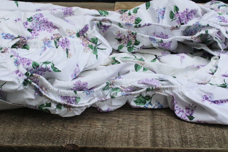 photo of vintage Cannon cotton poly bed sheets, Waverly style lilacs floral print queen size  #6