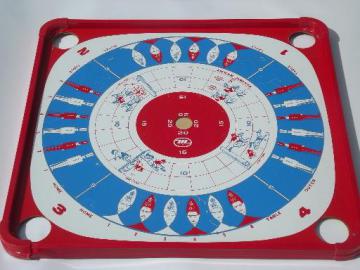 catalog photo of vintage Carrom game board, 70s Munro games litho print gameboard