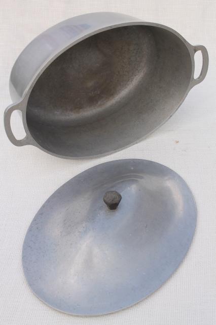 photo of vintage Cast Rite aluminum oval dutch oven roaster, chicken fryer roasting pan #6