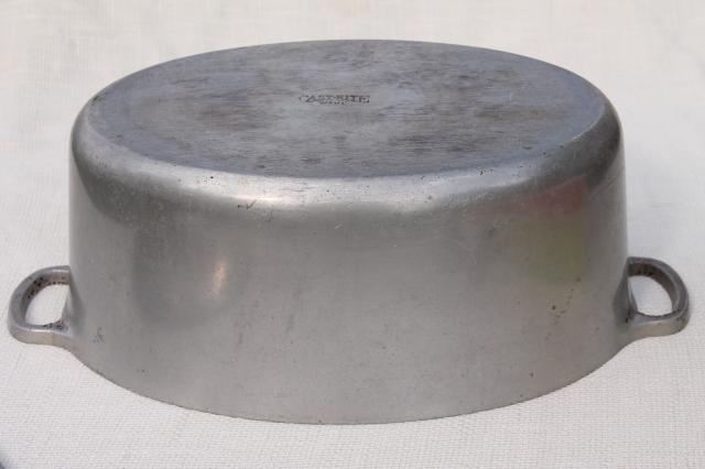 photo of vintage Cast Rite aluminum oval dutch oven roaster, chicken fryer roasting pan #8