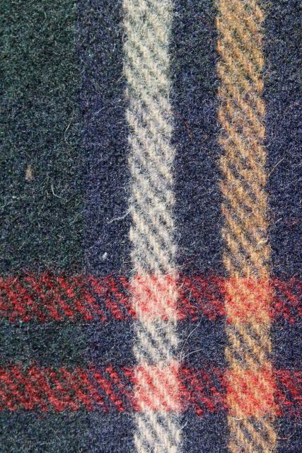 photo of vintage Chase double sided heavy wool camp blanket, fringed plaid lap robe #6
