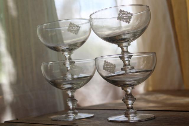 photo of vintage Chicago Milwaukee St Paul Pacific railroad glasses or ice cream dishes #1