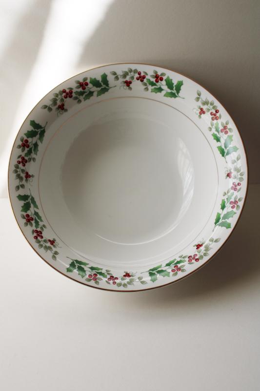 photo of vintage Christmas Charm Gibson holly border china, round serving bowl vegetable dish #4