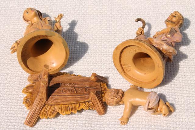 photo of vintage Christmas Nativity scene Holy Family, carved wood look plastic made in Italy #2