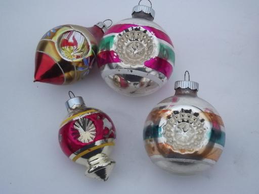 photo of vintage Christmas ornaments lot, fancy indent balls and novelty shapes #6