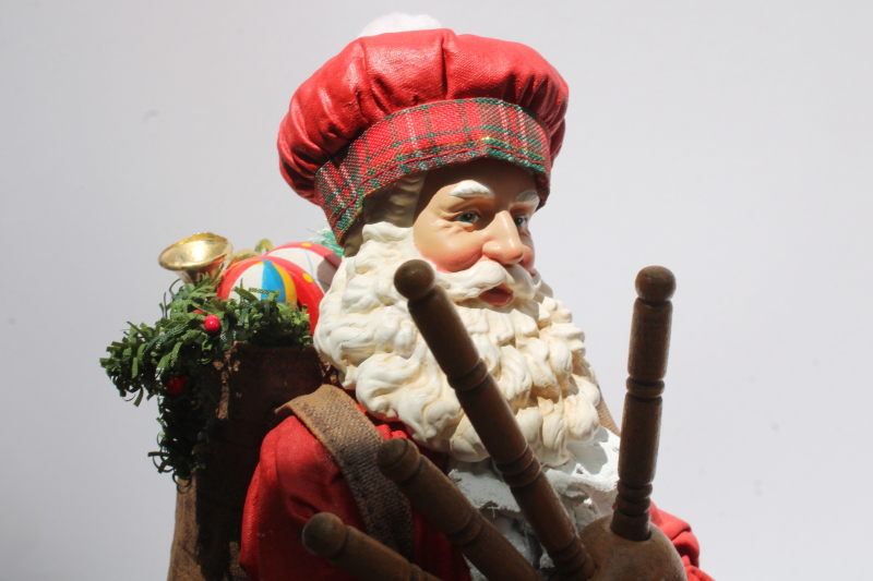 photo of vintage Clothtique Possible Dreams Scottish Highland Santa w/ little black Scotty dog figurine in box #6