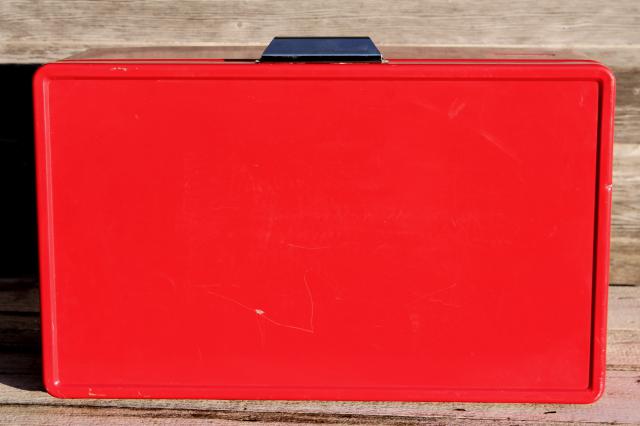 photo of vintage Coleman ice chest w/ metal handles, retro 60s 70s cooler for soda pop or beer #12