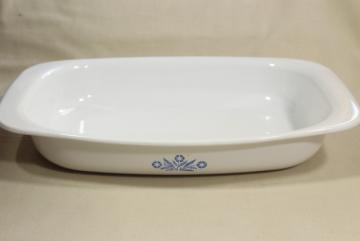 catalog photo of vintage Corningware roaster, blue cornflower Corning big roasting pan