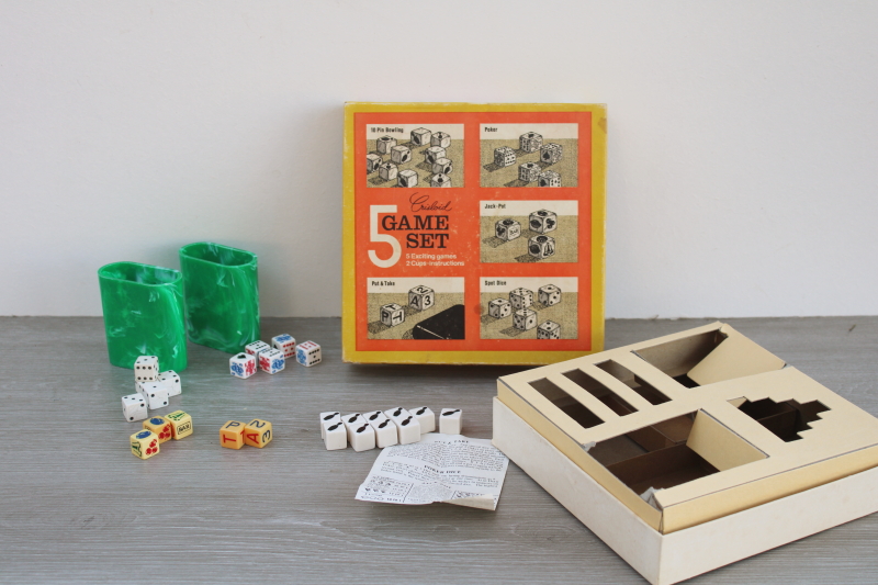 photo of vintage Crisloid dice games complete set w/ die and instructions, unusual dice plastic cups #1