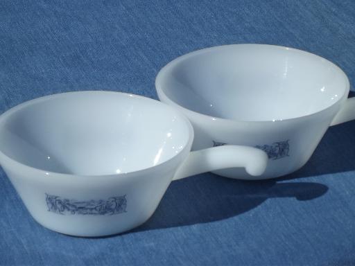 photo of vintage Currier & Ives blue & white kitchen glass, handled soup bowls #1