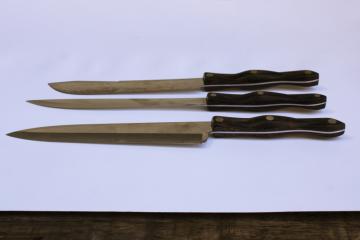 catalog photo of vintage Cutco knives brown bakelite handles 1722 butcher knife, 1723 serrated carving, 1725 french chef's knife 