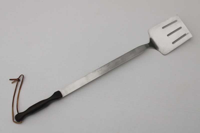 photo of vintage Cutco long handled burger flipper, slotted turner spatula for griddle or BBQ grill  #1