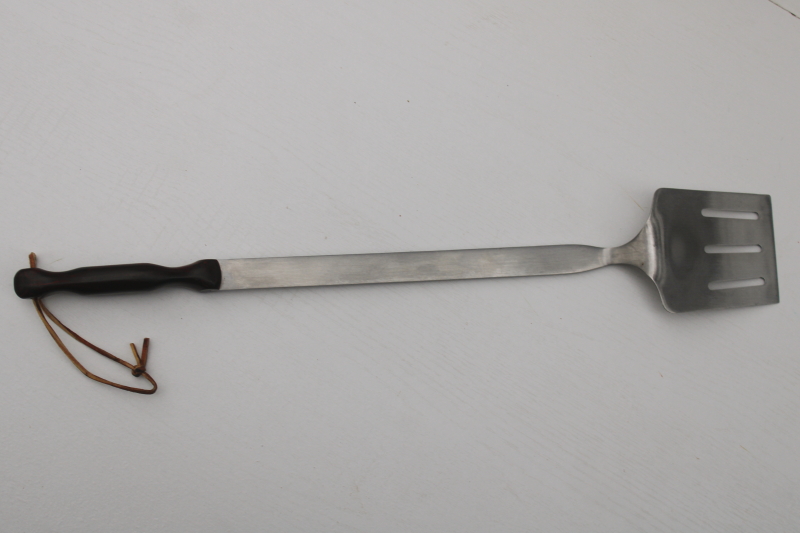 photo of vintage Cutco long handled burger flipper, slotted turner spatula for griddle or BBQ grill  #3