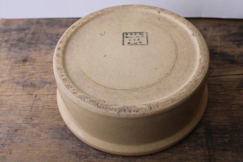 photo of vintage DOG dish, Robinson Ransbottom pottery crock RRP Roseville Ohio #3