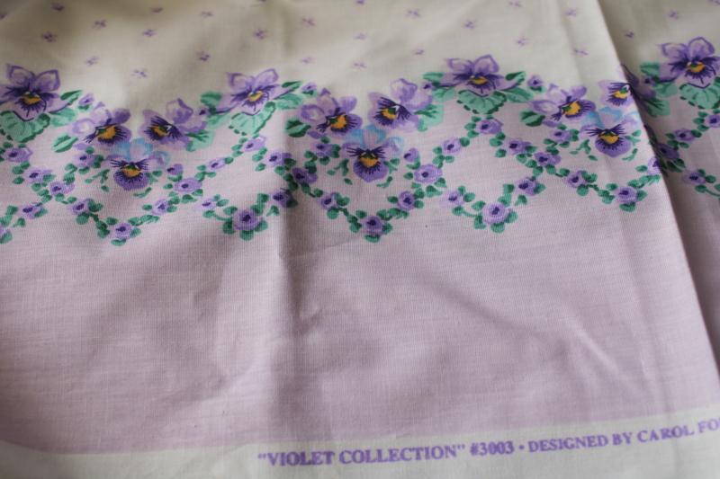 photo of vintage Daisy Kingdom violet print cotton fabric, purple violets double border print #3