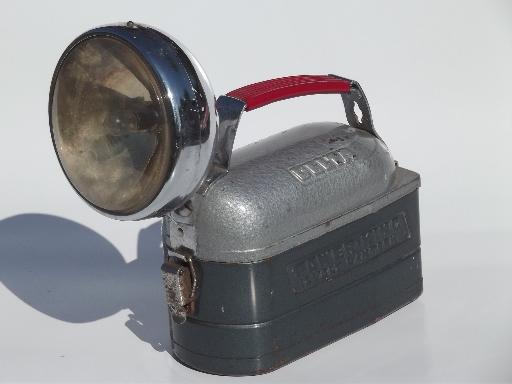 photo of vintage Delta Power-King battery floodlight flashlight, camping lantern #1