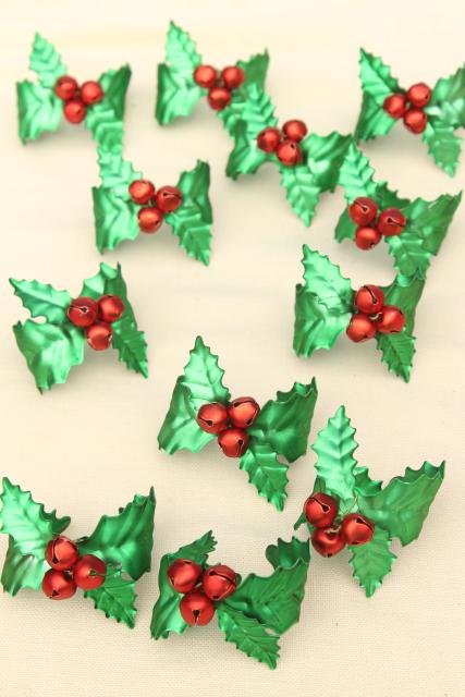 photo of vintage Dept 56 Christmas holly & jingle bells napkin holder rings, red & green metal #1