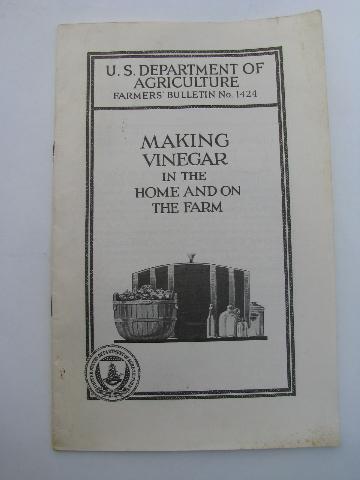 photo of vintage Dept of Ag farmer's bulletin how-to booklet, making vinegar #1