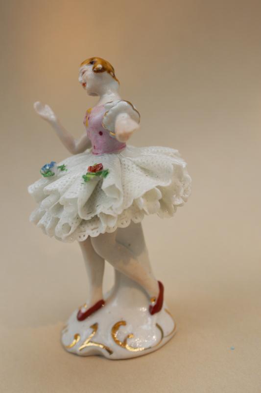 photo of vintage Dresden china lace figurines, ballet dancers marked Germany & Japan #4