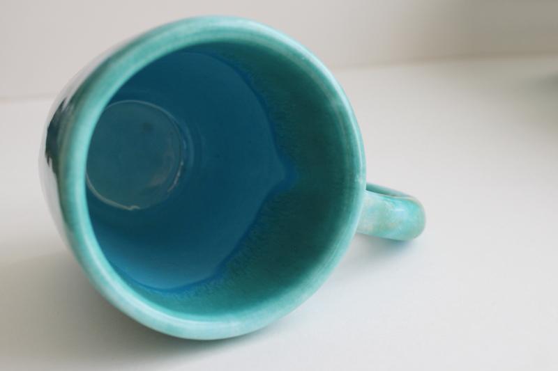 photo of vintage Dryden Arkansas pottery coffee mug, turquoise aqua blue green drip glaze  #2