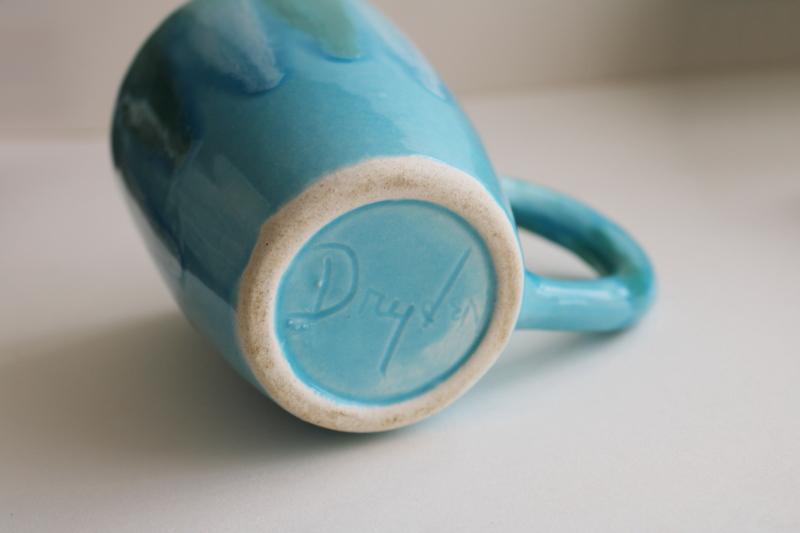 photo of vintage Dryden Arkansas pottery coffee mug, turquoise aqua blue green drip glaze  #3