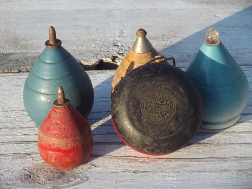 photo of vintage Duncan wood yo-yo and spinning tops, old wooden toys lot #1