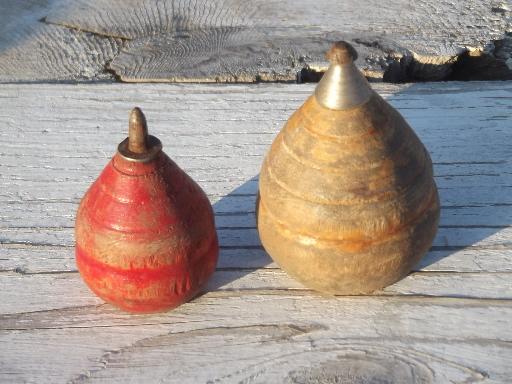 photo of vintage Duncan wood yo-yo and spinning tops, old wooden toys lot #4