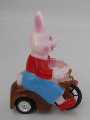 photo of vintage Easter bunny car, painted hard plastic friction toy, Hong Kong #2