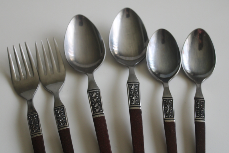 Ekco Eterna 'Country Garden' Stainless Steel Flatware Set - Used, Great Condition